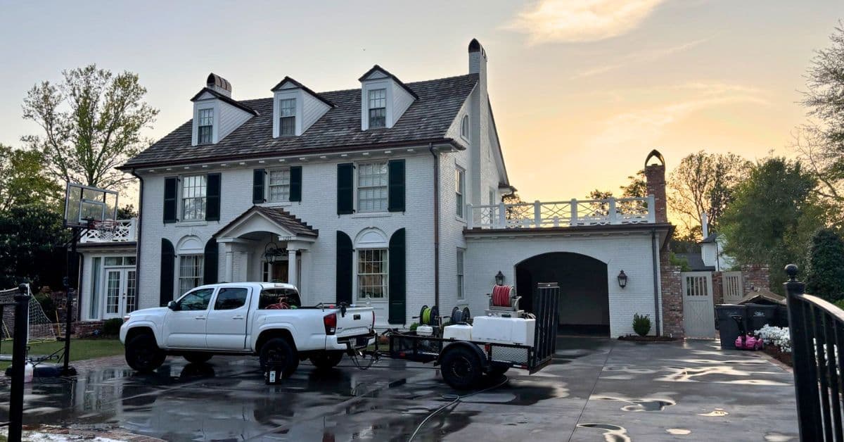 Blog post Why Pressure Washing Your Home Is Important image